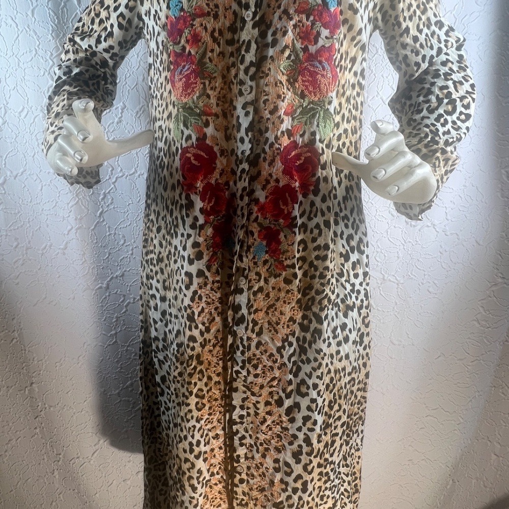 Savanna Jane Leopard Floral Embroidered Button Down Maxi Shirt Dress Size M - Picture 2 of 11